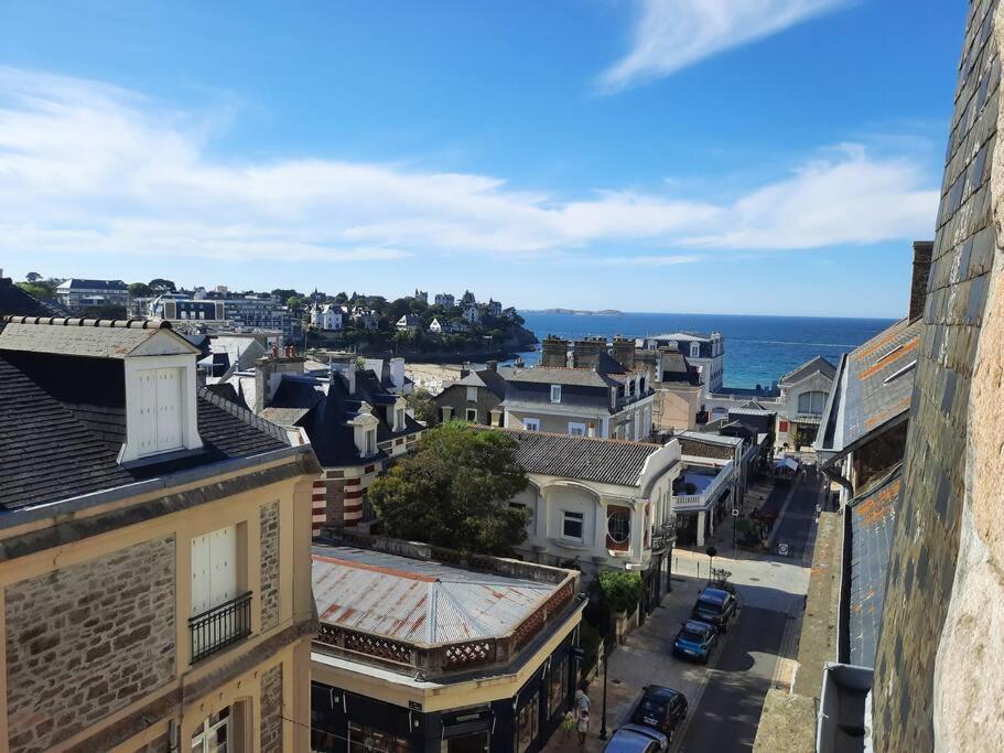 Le Jacaranda-A 2 Min De La Plage, Hyper Centre De Dinard, Vue Mer De La Fenetre ภายนอก รูปภาพ